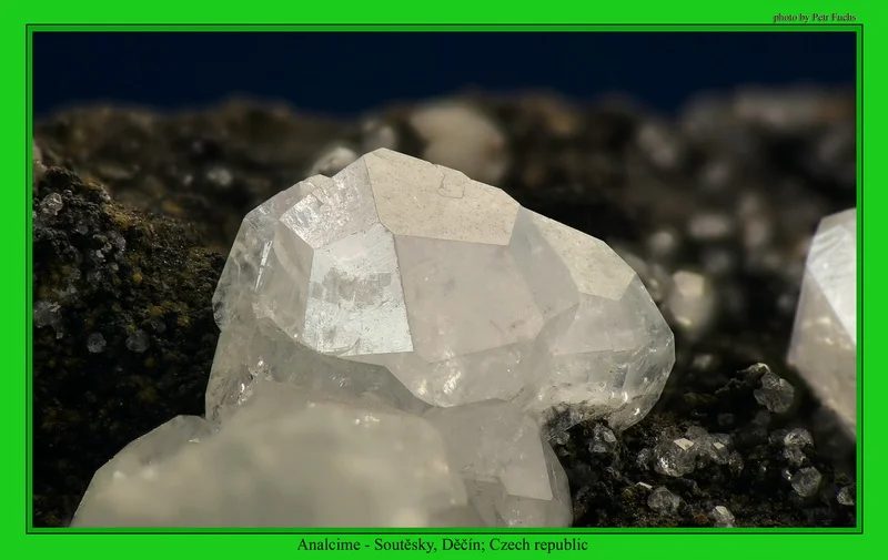 Mineral photo of Analcime from locality Soutěsky, Czech Republic