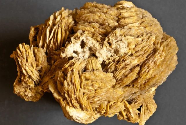 Mineral photo of Baryte from locality Stříbro, Czech Republic