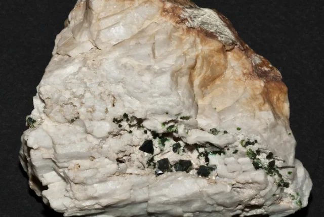 Libethenite