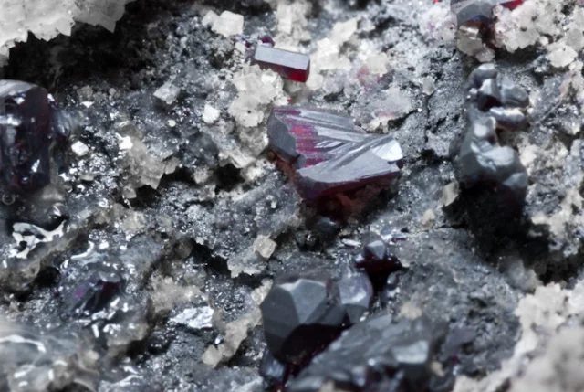 Pyragyrite