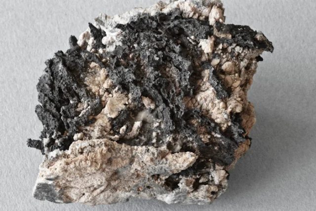 Mineral photo of Silver from locality Příbram, Czech Republic