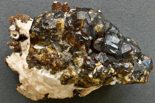Mineral photo of Sphalerite from locality Banská Štiavnica, Slovakia