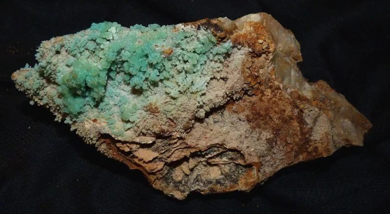 Mineral photo of Alumogel from locality Zlaté Hory, Czech Republic