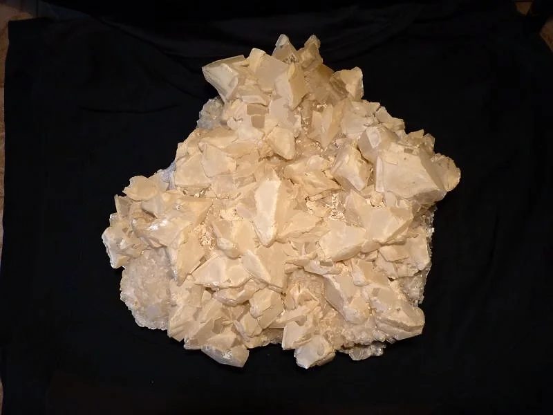 Mineral photo of Calcite from locality Štramberk, Czech Republic