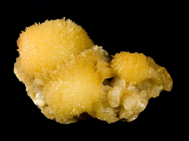 Heulandite-(Ca), Mesolite