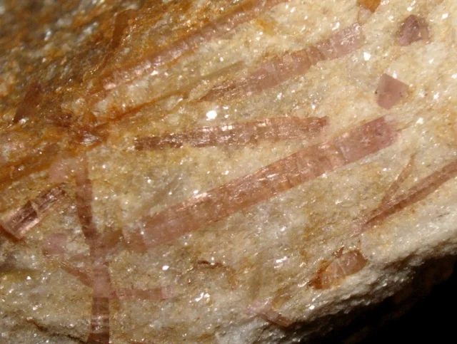 Mineral photo of Elbaite from locality Dobrá Voda, Czech Republic