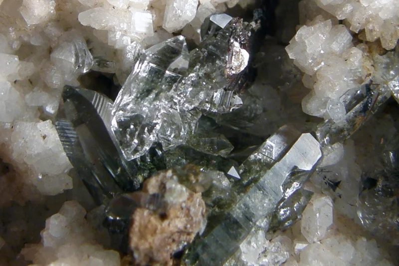 Quartz (var. rock crystal)