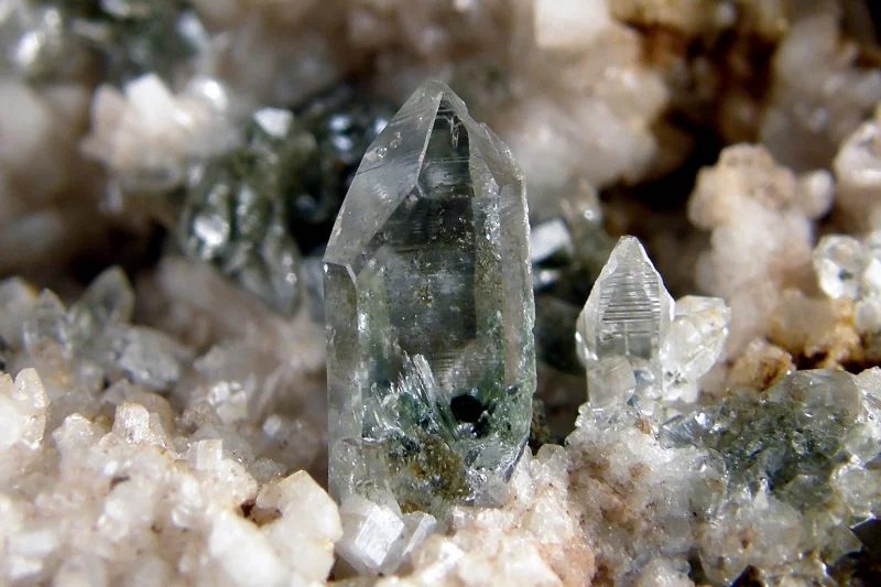 Quartz (var. rock crystal)