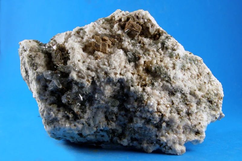 Albite (var. pericline), Quartz (var. rock crystal), Siderite