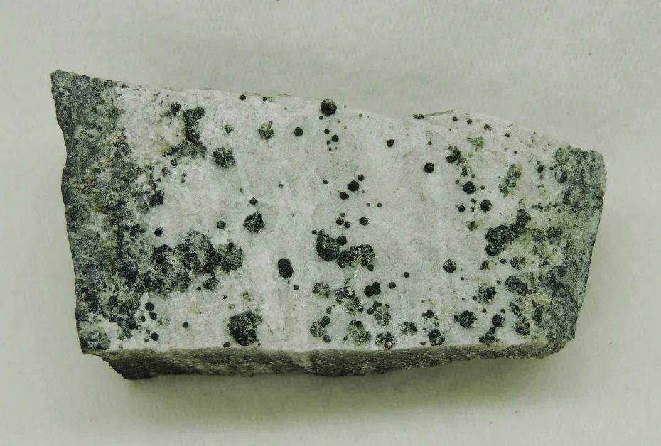 Mineral photo of Clinochlore (var. ripidolite) from locality Kutná Hora, Czech Republic