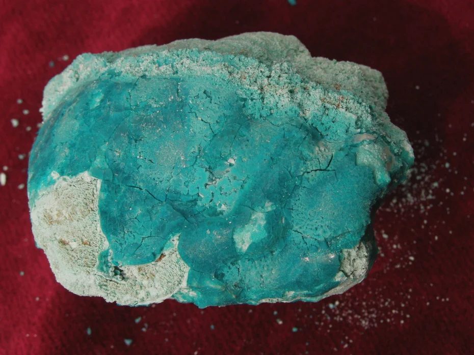 Glaucocerinite