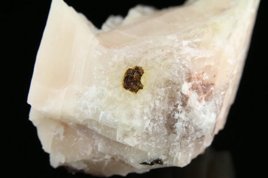 Calcite, Chalcopyrite