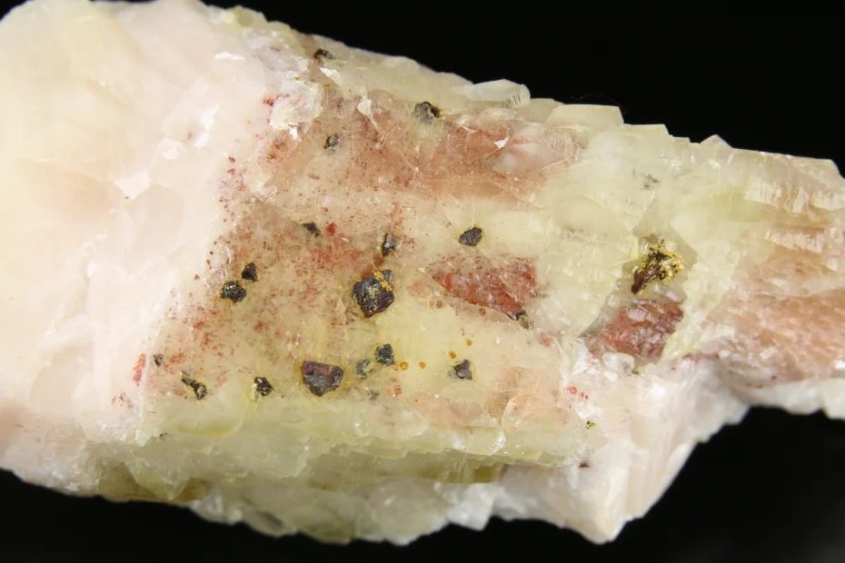 Calcite, Chalcopyrite