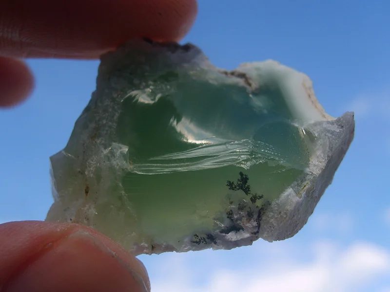 Mineral photo of Opal (var. Ni-opal) from locality Křemže, Czech Republic