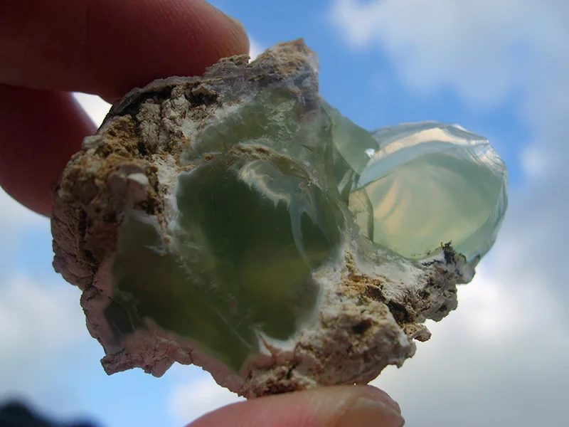 Mineral photo of Opal (var. Ni-opal) from locality Křemže, Czech Republic