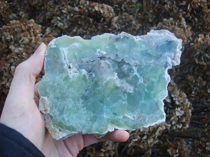 Mineral photo of Opal (var. Ni-opal) from locality Křemže, Czech Republic
