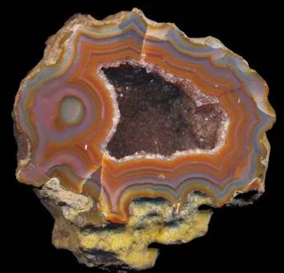 Mineral photo of Agate from locality San Rafael, Argentina
