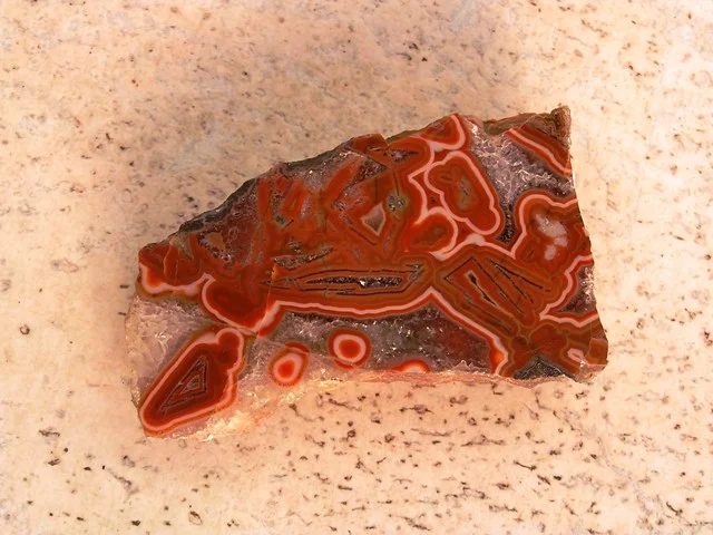 Mineral photo of Agate from locality Horní Halže, Czech Republic