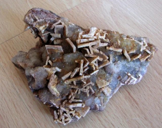 Baryte, Quartz
