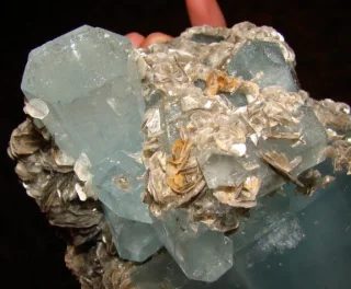 Beryl (var. aquamarine)