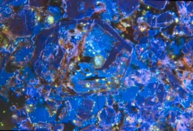 Fluorapatite