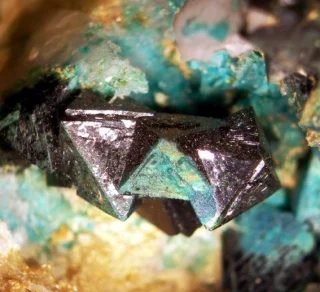 Mineral photo of Libethenite from locality Lubietová, Slovakia