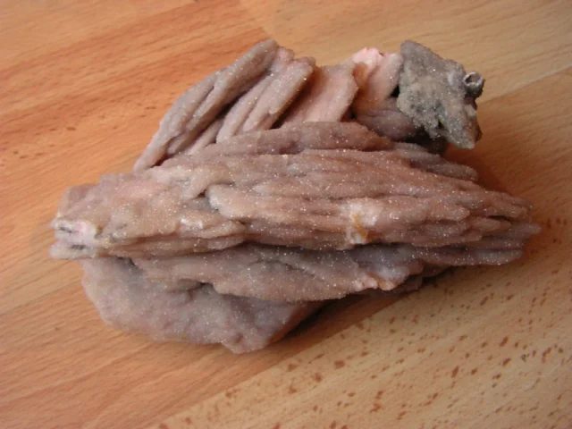 Mineral photo of Baryte, Calcite, Quartz from locality Dřínová, Czech Republic