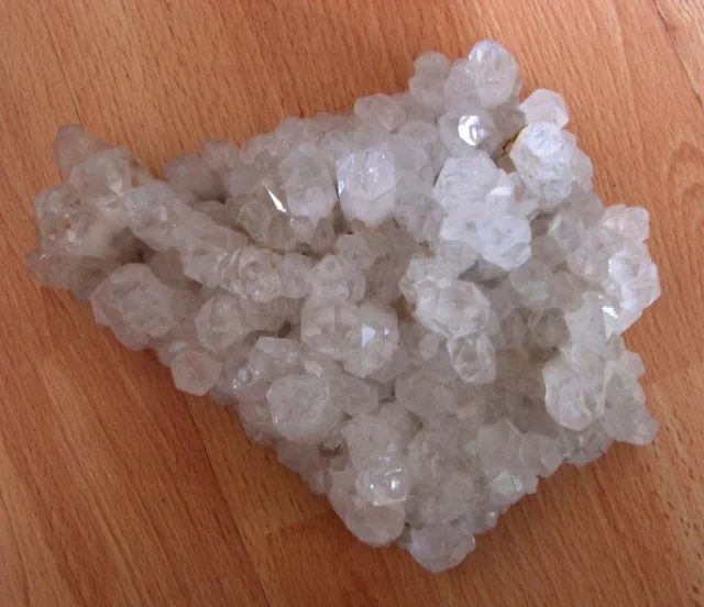 Mineral photo of Quartz (var. rock crystal) from locality Velké Kunětice, Czech Republic