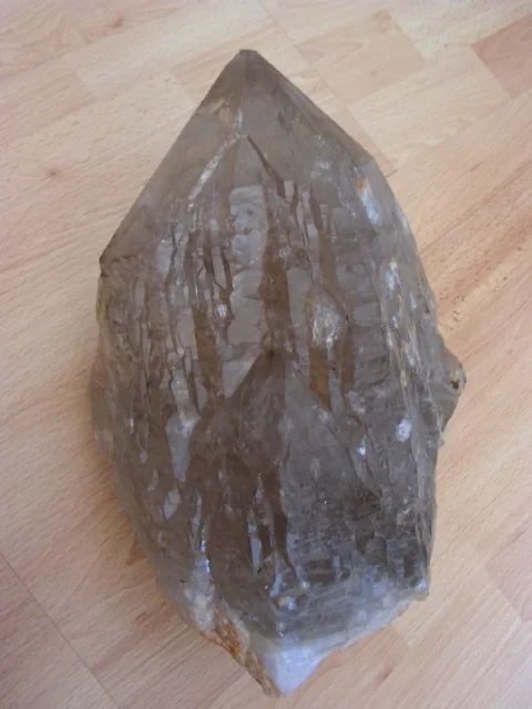 Quartz (var. smoky)
