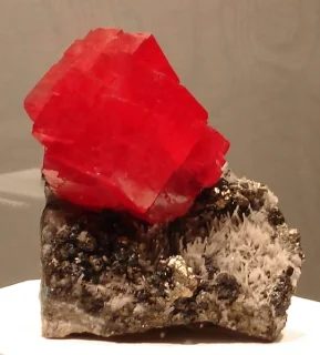 Mineral photo of Rhodochrosite from locality Sweet Home Mine, United States of America