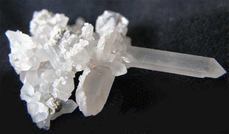 Fluorite, Quartz (var. rock crystal)