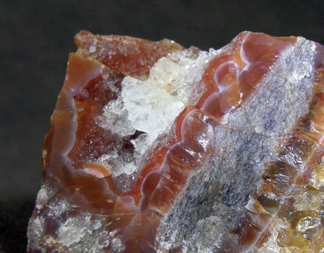 Quartz (var. chalcedony)