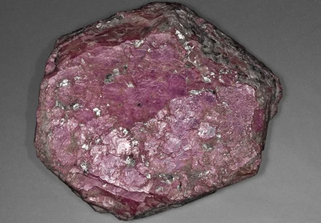 Mineral photo of Corundum (var. ruby) from locality Norcross, Madagascar