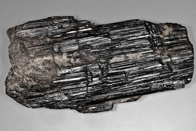 Mineral photo of Schorl from locality Smolné Pece, Czech Republic
