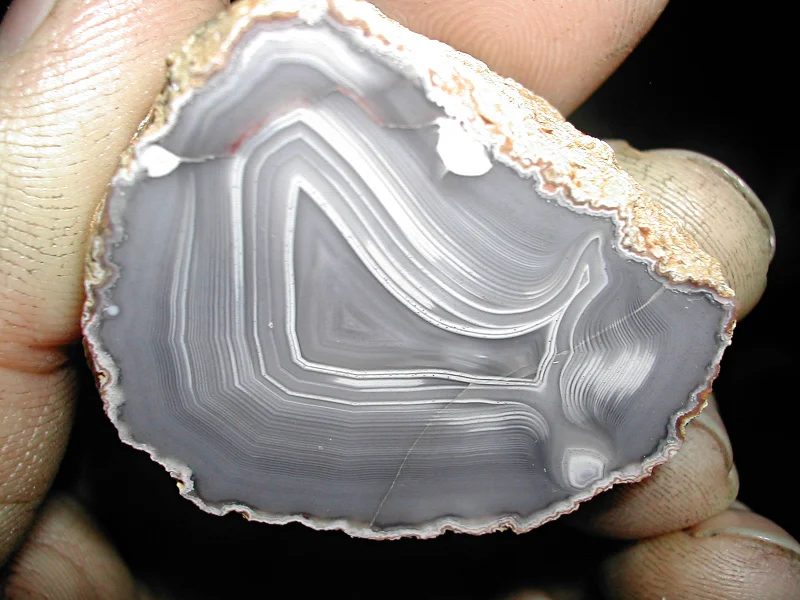 Mineral photo of Agate from locality Morcinov, Czech Republic