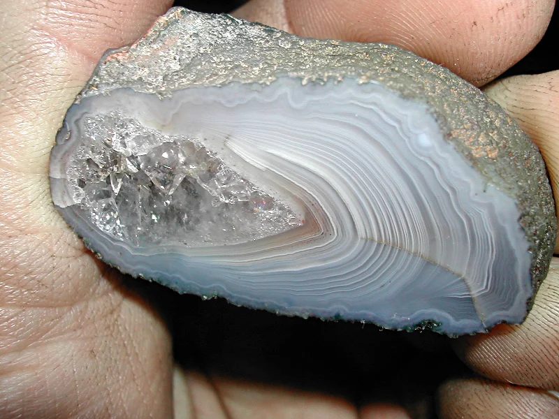 Mineral photo of Agate from locality Morcinov, Czech Republic