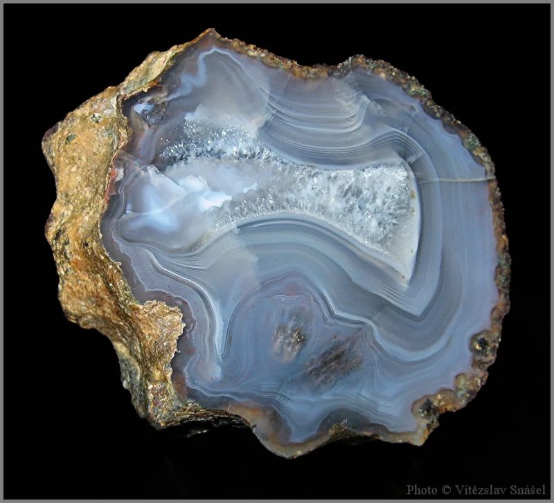 Mineral photo of Agate from locality Morcinov, Czech Republic