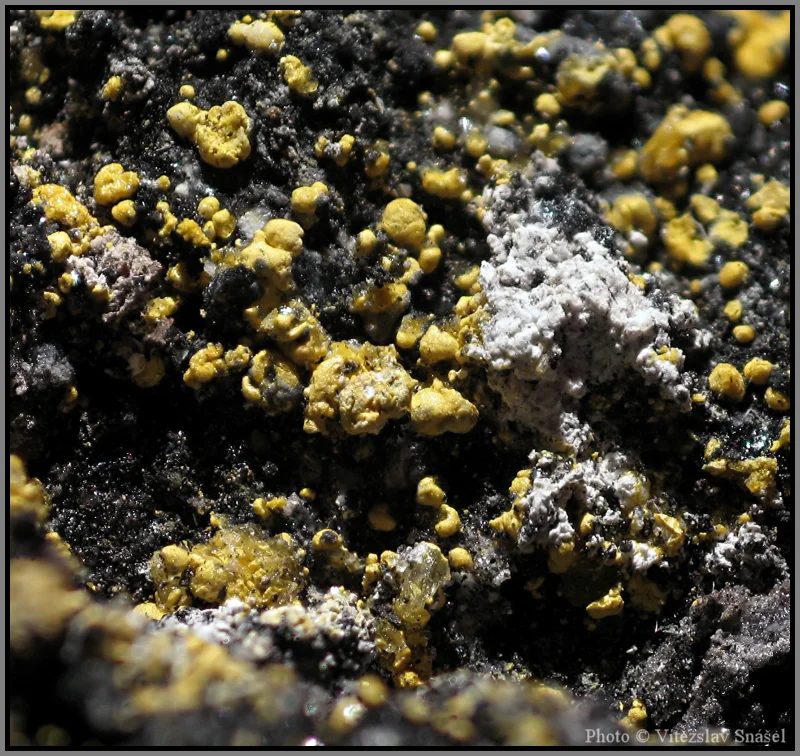 Mineral photo of Copiapite from locality Zastávka, Czech Republic