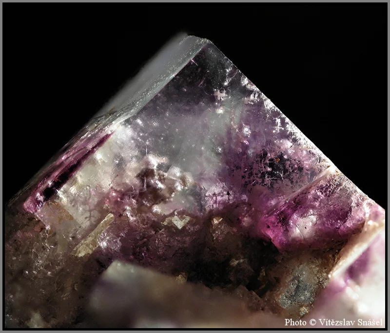 Mineral photo of Fluorite from locality Budjgar, Mongolia