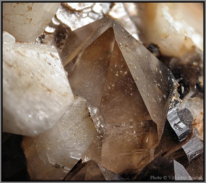 Quartz (var. smoky)
