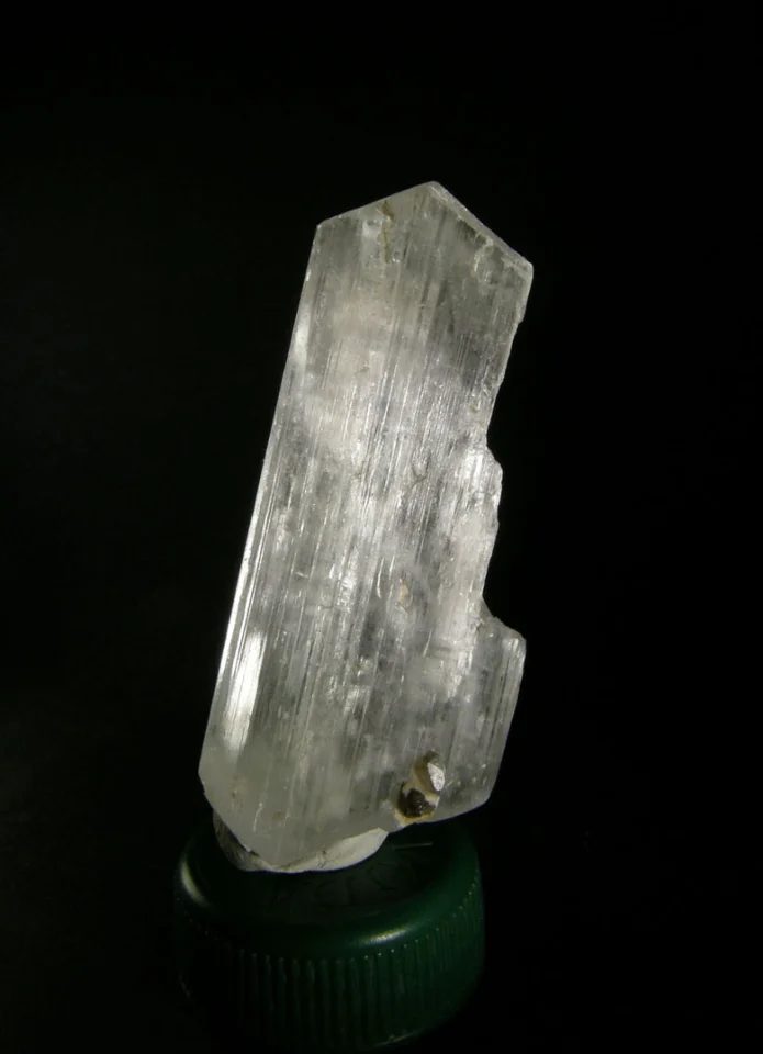 Mineral photo of Spodumene from locality Shigar District, Gilgit-Baltistan, Pakistan