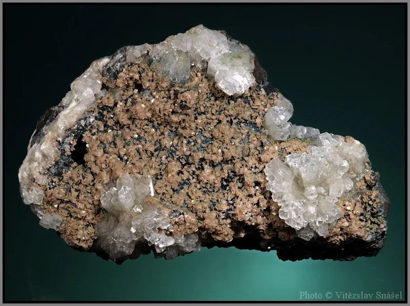 Mineral photo of Apophyllite, Stilbite from locality Poonah, India
