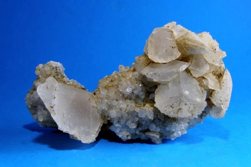 Mineral photo of Calcite, Quartz from locality Krty, Czech Republic