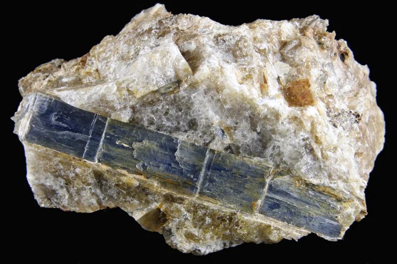 Mineral photo of Kyanite from locality Pancíř, Czech Republic