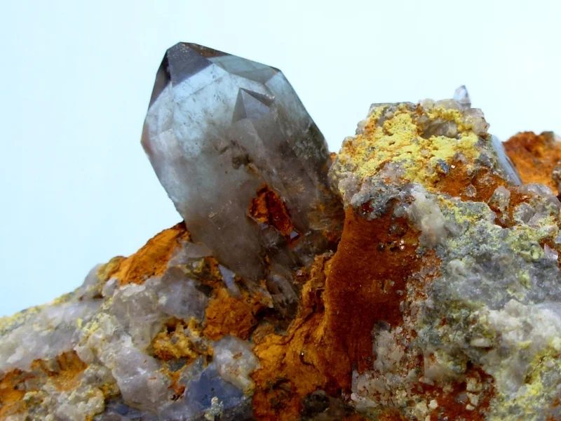Quartz (var. smoky)