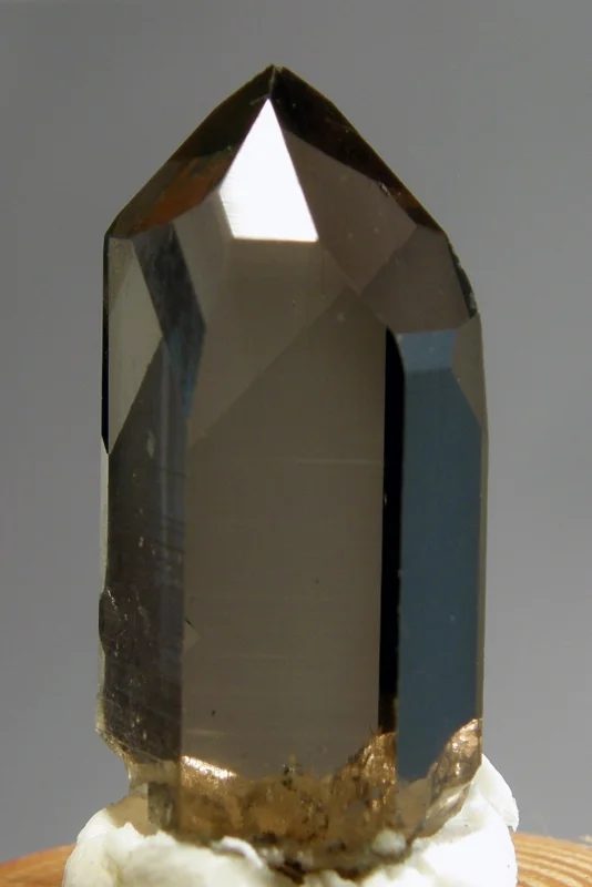 Quartz (var. smoky)