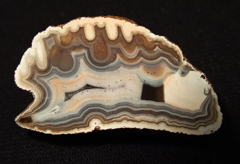 Mineral photo of Agate from locality Studenec, Czech Republic