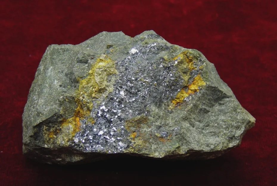 Chalcopyrite, Galena