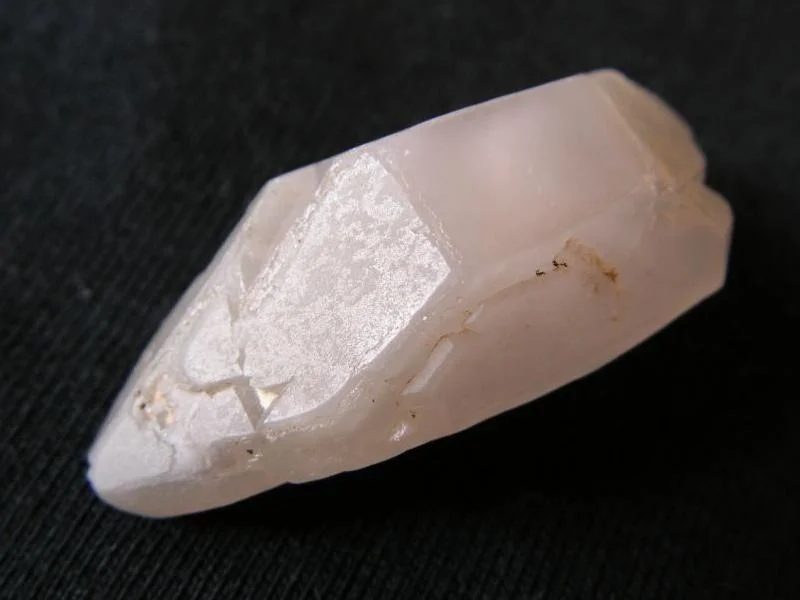 Mineral photo of Quartz from locality Žulová, Korálové jámy, Czech Republic