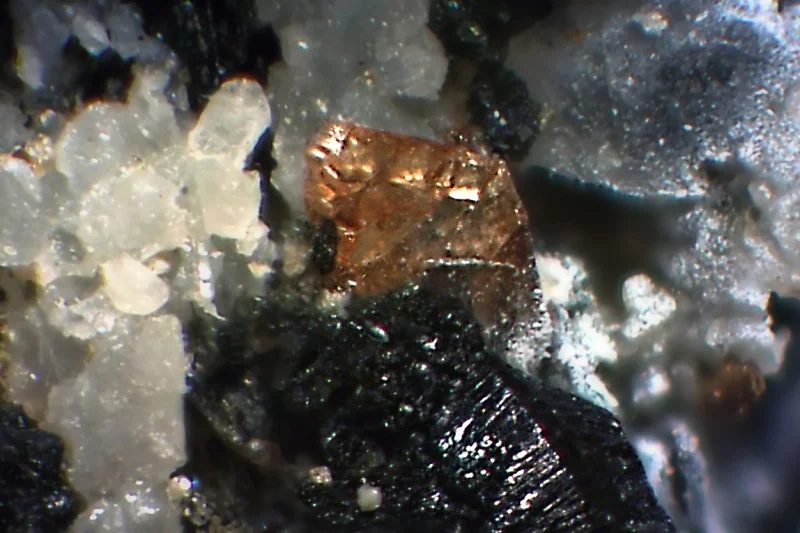 Mineral photo of Titanite from locality Mirošov, Czech Republic